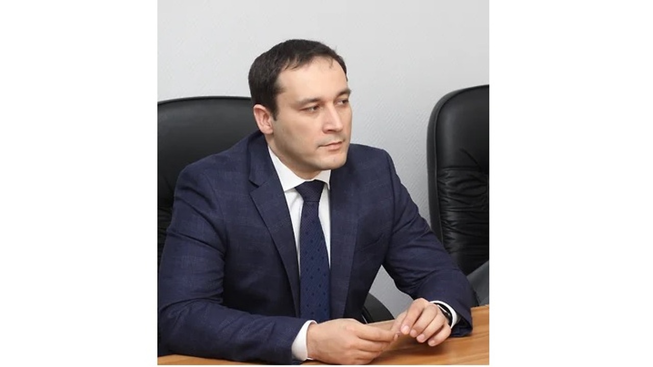 Бывший замглавы Самарского облминздрава, осужденный за взятки, попросился на СВО Майрамукаев был в пошлом году приговорен к 9,5 ...