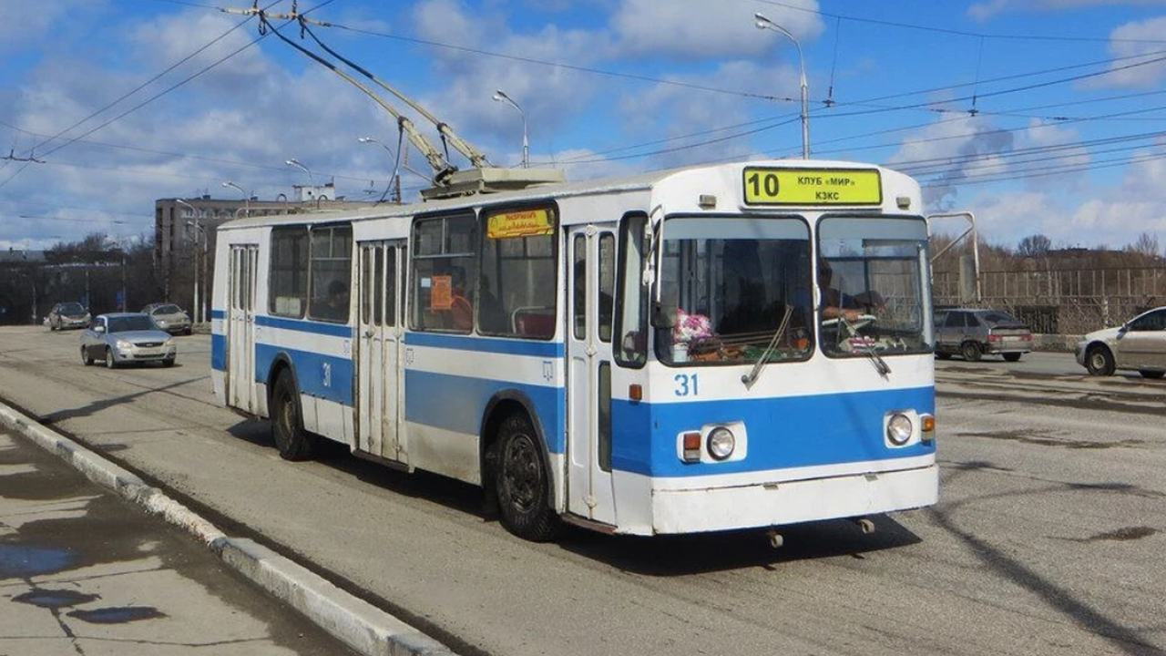 В Самаре отменили троллейбус №10 из-за аварийны...