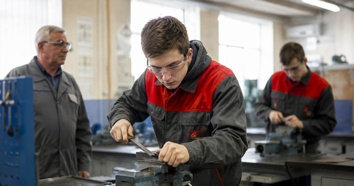Самарастат опубликовал свежие данные о заработн...