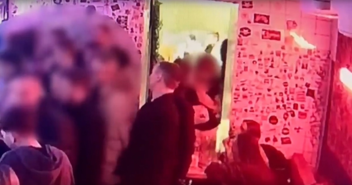 В Самаре мужчину будут судить за кражу денег у студентки в баре Происшествие случилось в новогоднюю ночь