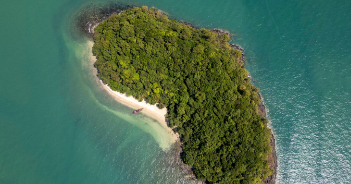 Ученые обнаружили в Атлантическом океане 20-километровый слой породы Под Бермудскими островами в Атлантическом океан...