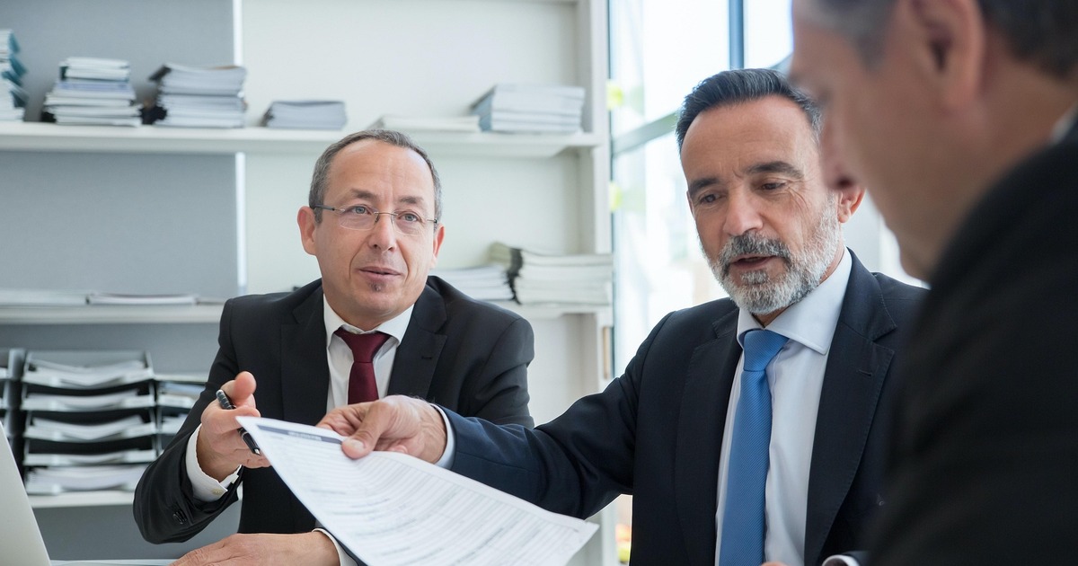 В Самаре работу как призвание чаще называют женщины, как карьеру — мужчины Опрос SuperJob показал различия в трудовых уста...