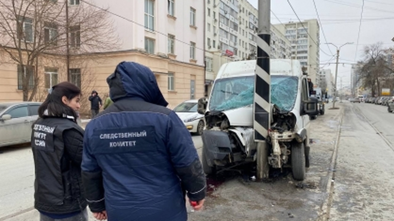 В аварии пострадали пять человек