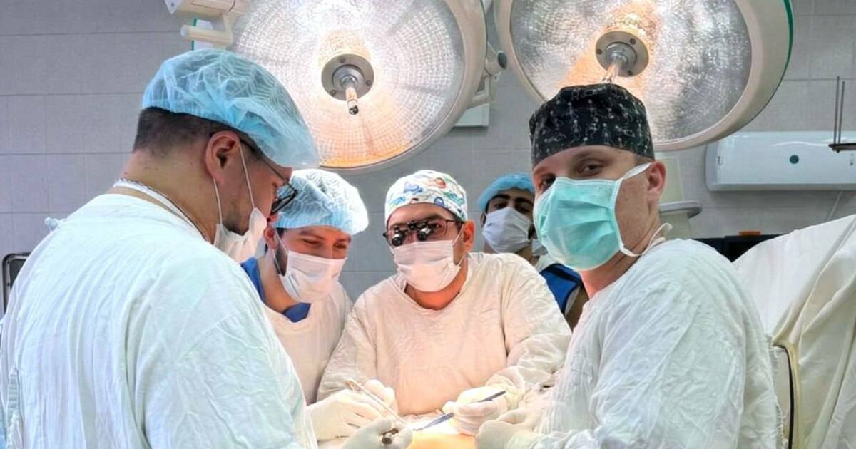 Пациент поступил с несросшимся переломом бедра