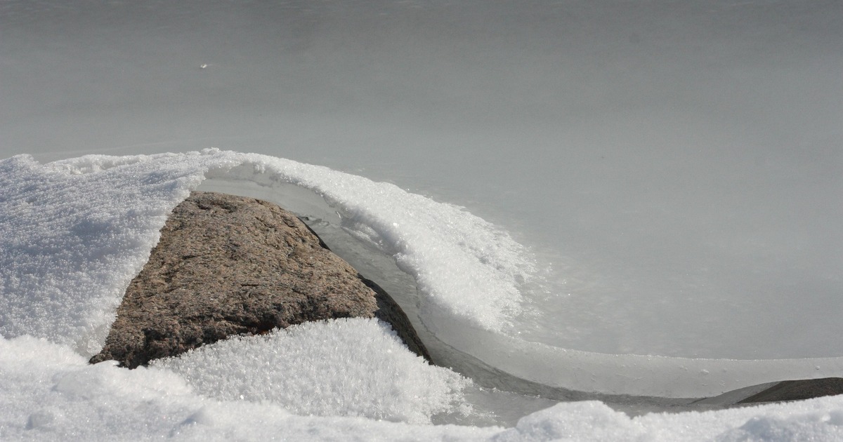 В декабре его перенесли на новое место