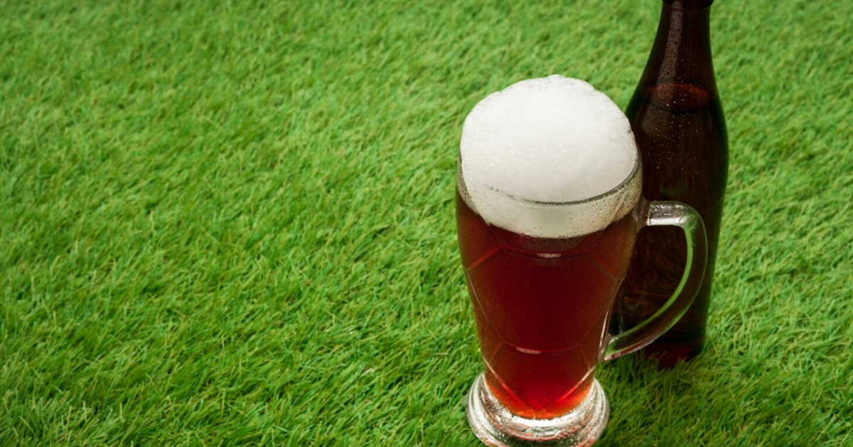 Главный тренер сборной России Валерий Карпин по...