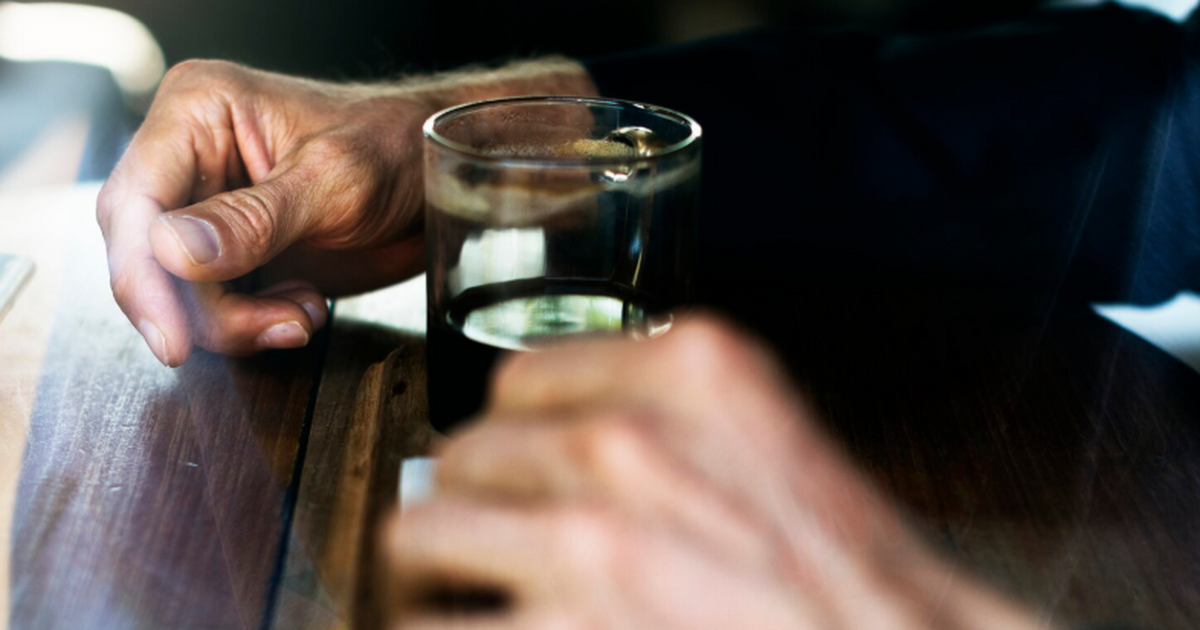 Нарколог Андрей Тюрин предупреждает, что алкого...