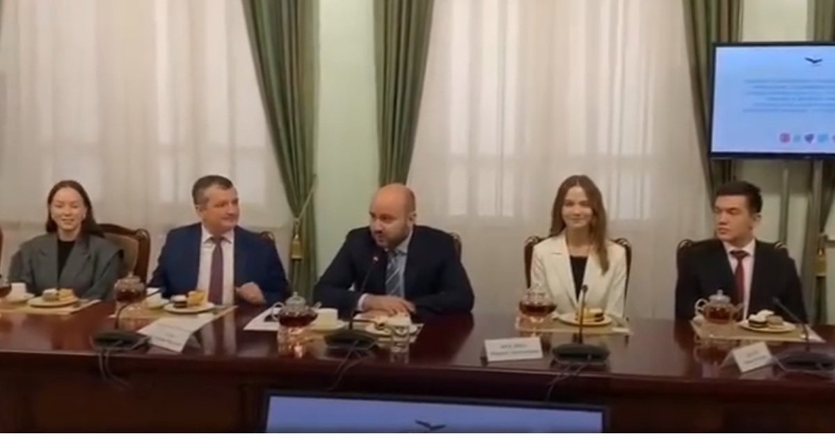 Концепция конкурса нынешнего года - "Твой след ...