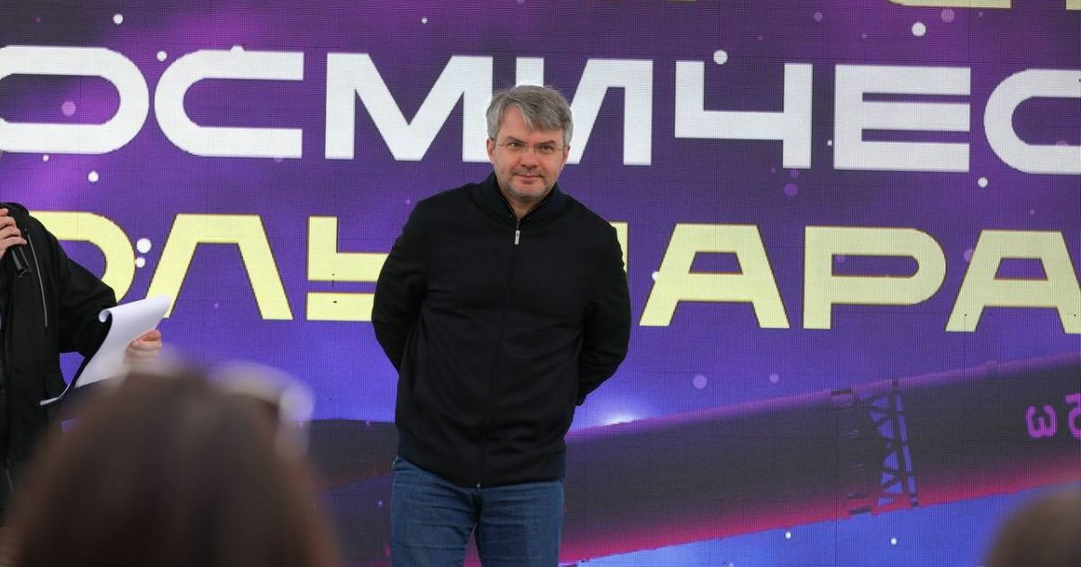 Он продолжит работу чиновником за пределами рег...