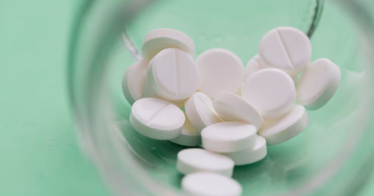 Доктор Мясников предостерегает от самостоятельн...