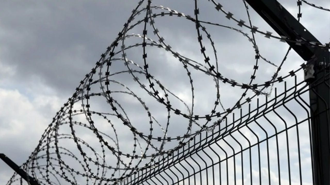 В Самарской области осужденный в ИК-6 получил дополнительно 6 лет за экстремизм Он занимался организацией деятельности запрещен...