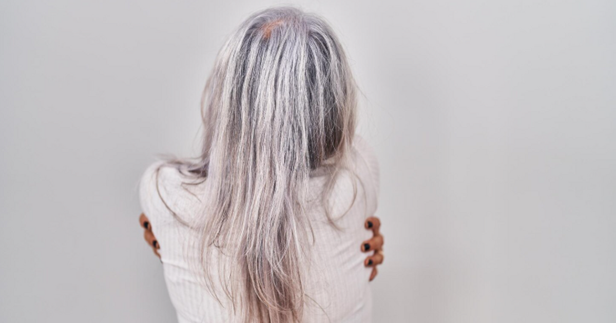 Учёные выяснили, что появление седины может быть признаком защиты от рака кожи Японские биологи из Токийского университета пре...