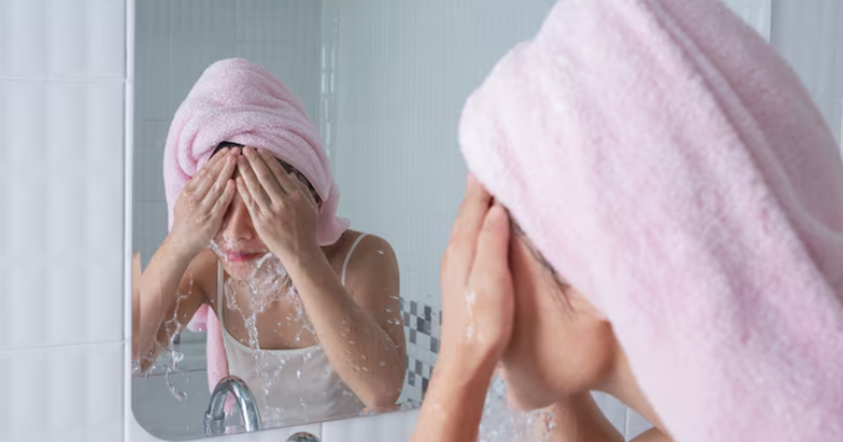 Учёные заявили, что привычка умываться утром и ...