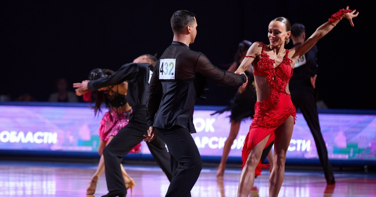 Соревнования собирают сильнейшие танцевальные пары