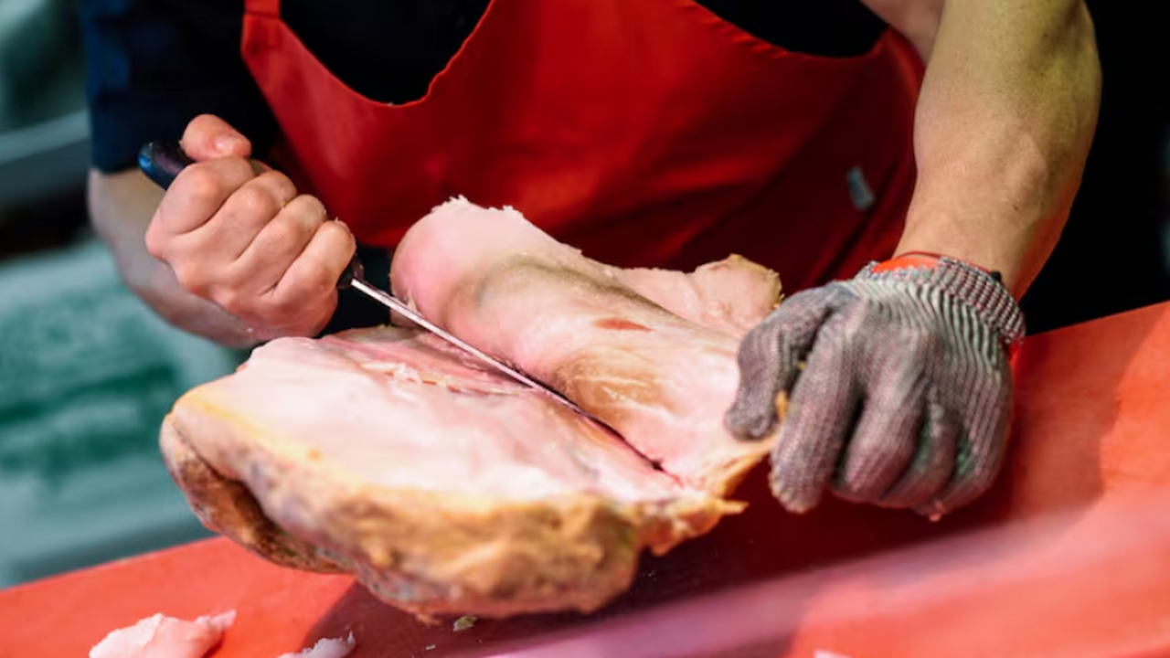 Минпромторг предложил с 2026 года ввести маркировку мясной продукции Минпромторг РФ опубликовал проект постановления...