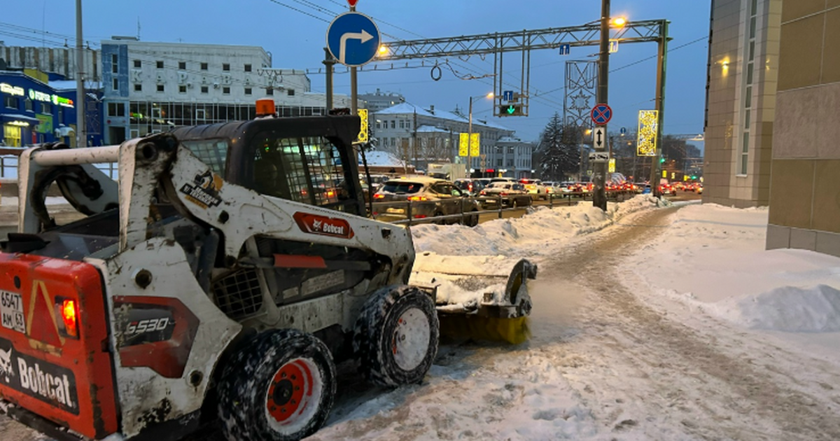 В Самаре за сутки вывезли более 6,4 тысячи тонн снега Новогодние каникулы в Самаре и области в этом г...