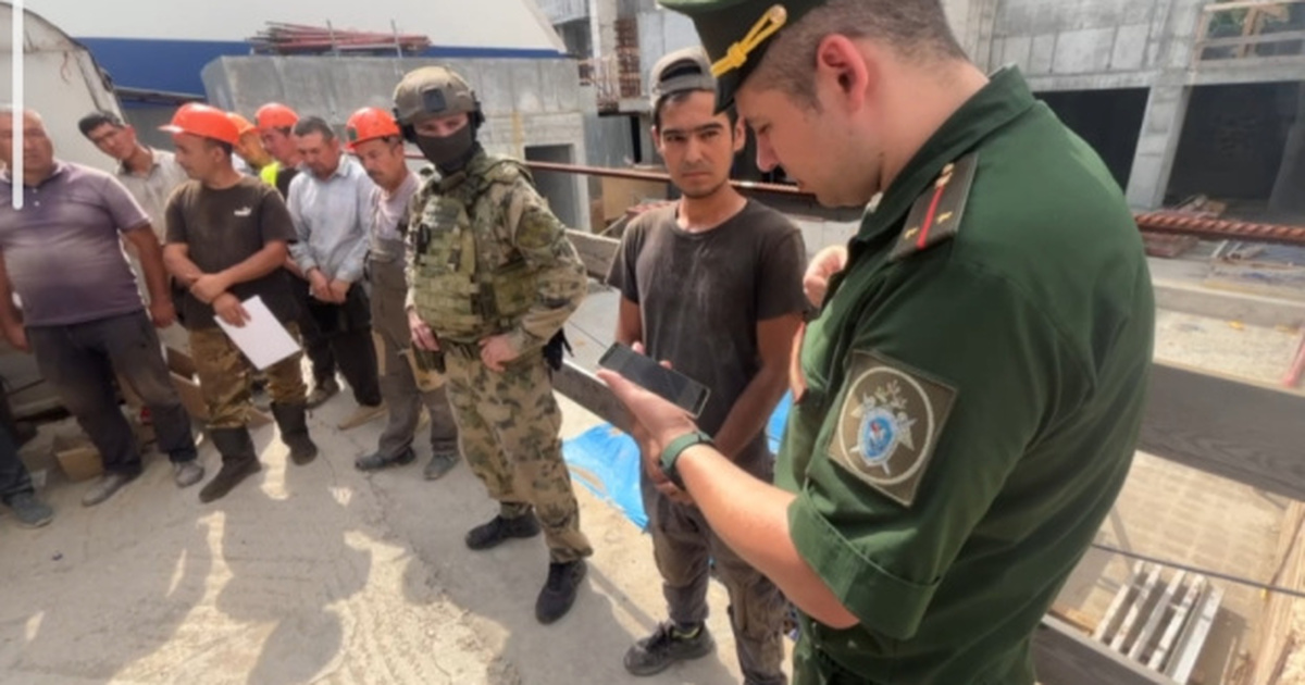 В Самаре ОМОН и следователи провели рейд по новым гражданам России Рейд в Самаре выявил уклонистов и иностранцев, ...