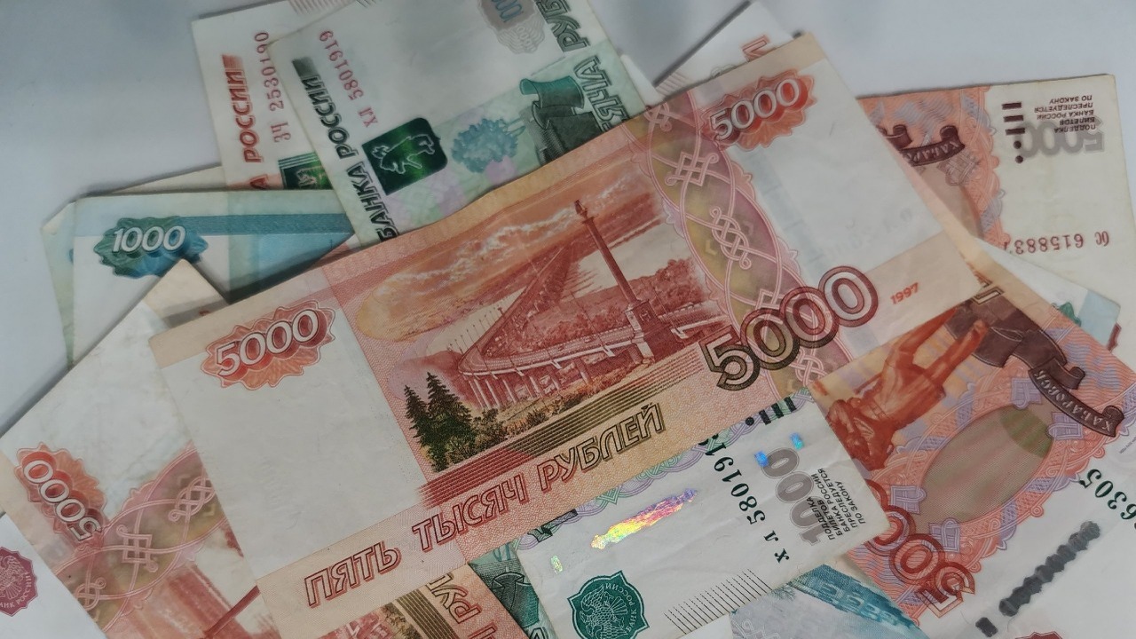 В самарском регионе цена патента для мигрантов может превысить 11 тысяч рублей В Самарской области обсуждают изменения в налог...