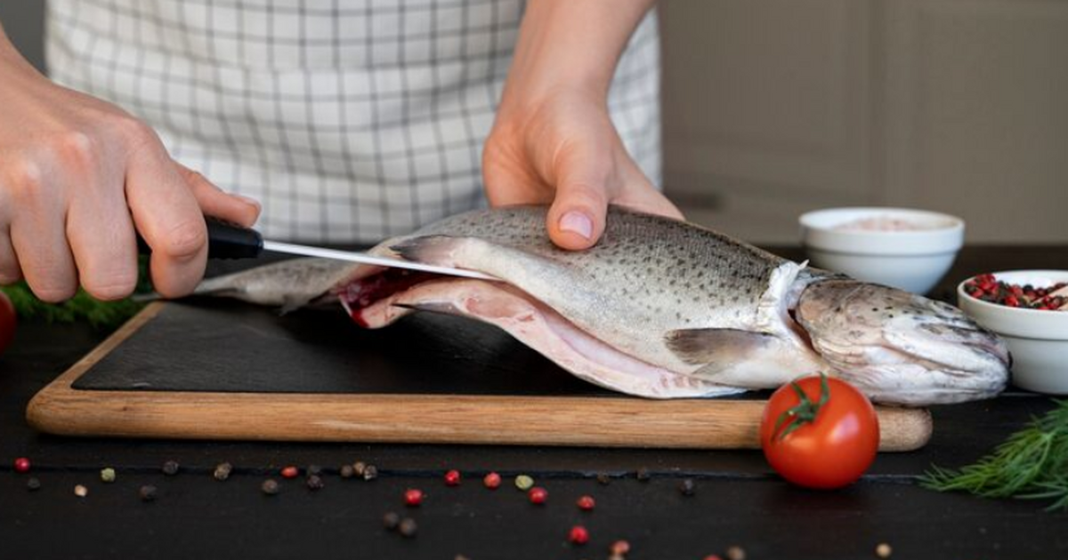 Карельские учёные разрешили есть леща, заражённого лигулой Употребление в пищу леща, заражённого лигулёзом...