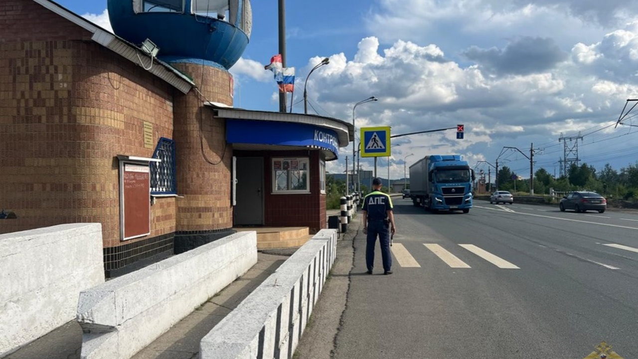 В Самарской области задержали мигранта с поддельным водительским удостоверением Права оказались просто напечатанными на принтер...