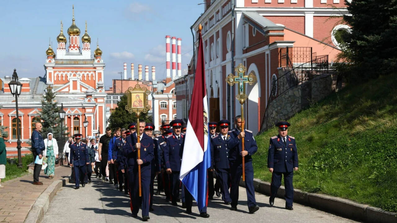 В Самаре 6 сентября прошел молебен в честь Самарского знамени В Иверском женском монастыре 6 сентября состоял...