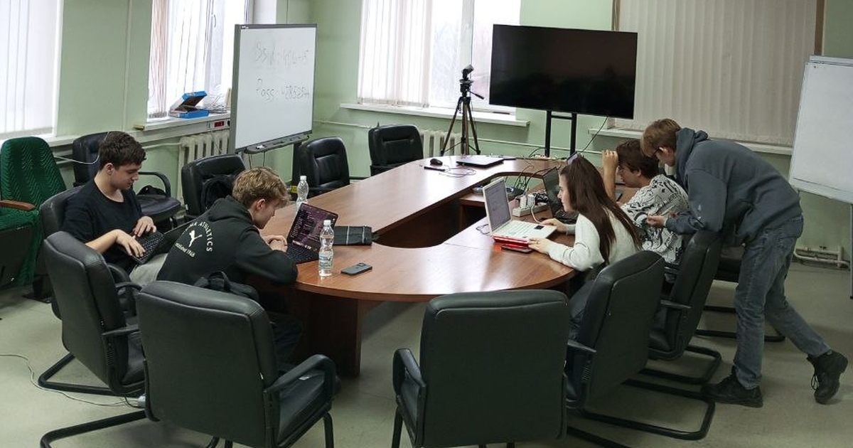 Команда Самарской области победила на окружном этапе конкурса Моя профессия – ИТ Участники успешно решили студенческий кейс