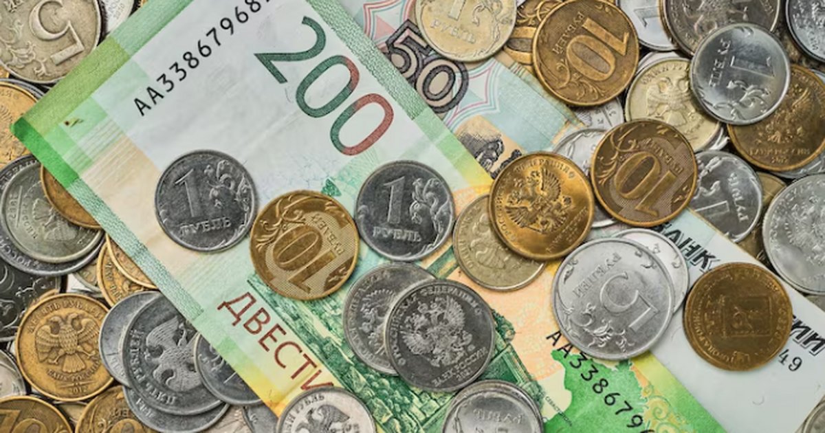 Как простые 500 рублей могут сделать вас сказочно богатыми: сколько стоят у коллекционеров ходовые купюры Пятисотки, которые у нас в кошельке «на сдачу»,...