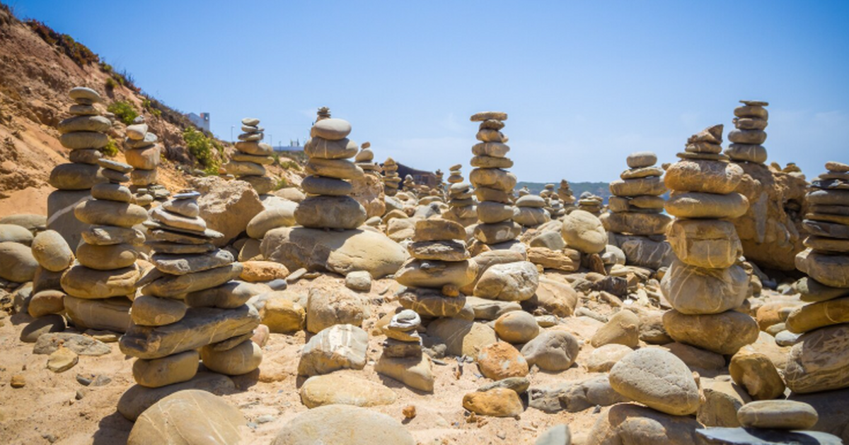 Шесть загадочных круглых камней‑гигантов обнаружили в провинции Хаккари Шесть странных круглых валунов весом более 200 ...