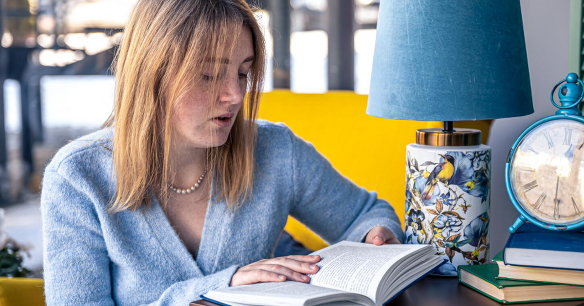 Conversation: изучение языка не ограничивается грамматикой и заучиванием слов Многие взрослые считают, что изучение иностранн...