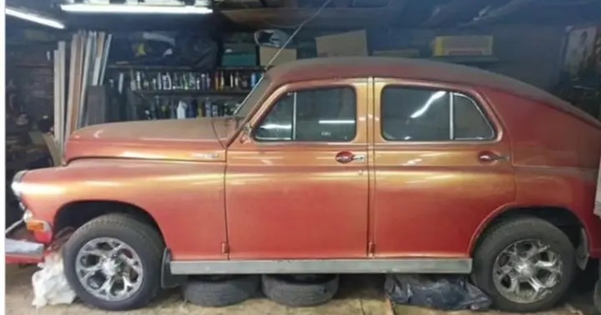 В Самаре за миллион рублей продают раритетный красный ГАЗ «Победа» Пробег машины составляет 2000 километров