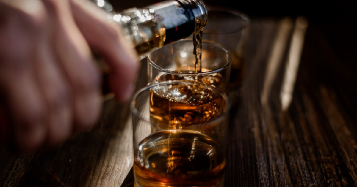 Потребление алкоголя в России составляет 8,06 л...