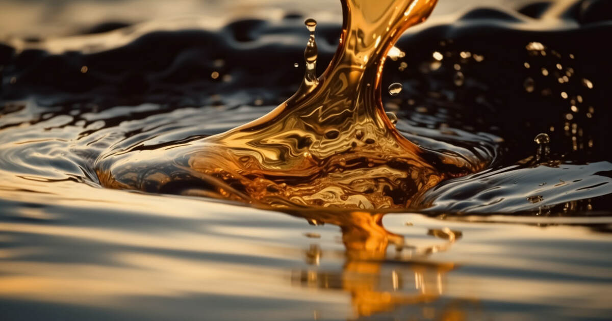 Томские учёные нашли способ увеличивать выход бензина из тяжёлой нефти Учёные ТГУ разработали метод с катализатором и ...