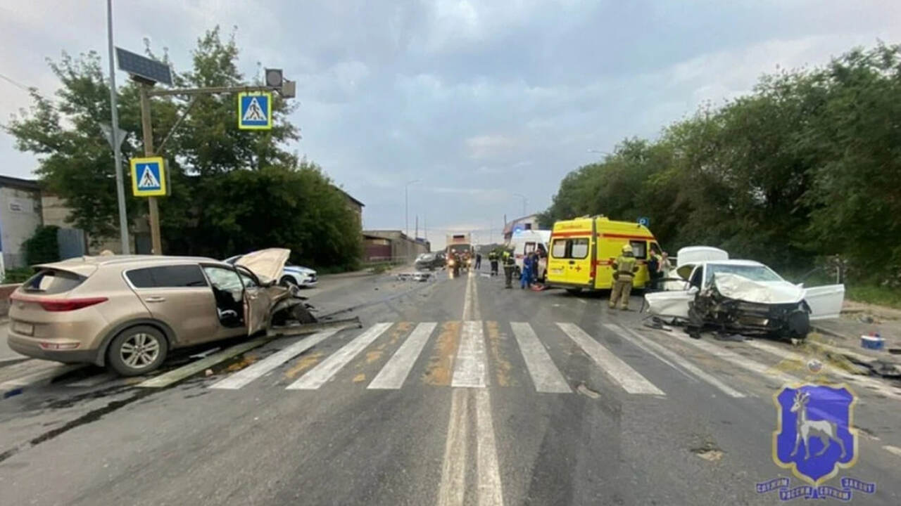 Воскресный вечер обернулся кошмаром: страшная авария в городе шокировала очевидцев Вечером 13 июля 2025 года в Самаре случилось кр...