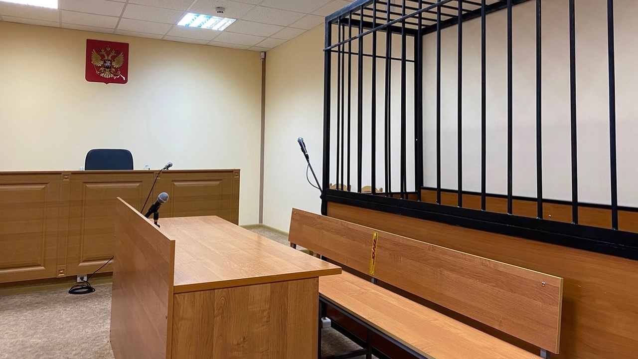В Самаре началось рассмотрение уголовного дела организации «потомка Николая II» Подсудимые обвиняются в создании незаконной орг...