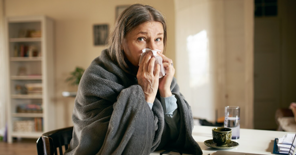 Регулярное промывание носа гипертоническим раст...