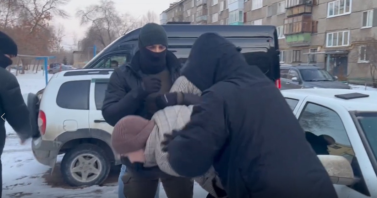 УФСБ показало видео с самарцем, который передавал Украине данные для атак БПЛА Центральный окружной военный суд признал мужчин...