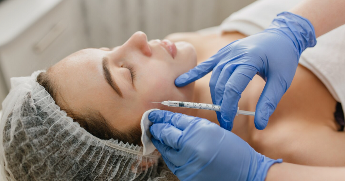 Дрожжина призвала не покупать филлеры и наборы для инъекций на маркетплейсах Процедуры с инъекционными препаратами нужно про...