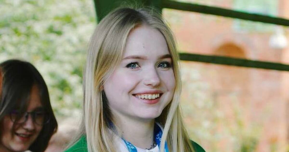 Она является автором познавательной настольной ...