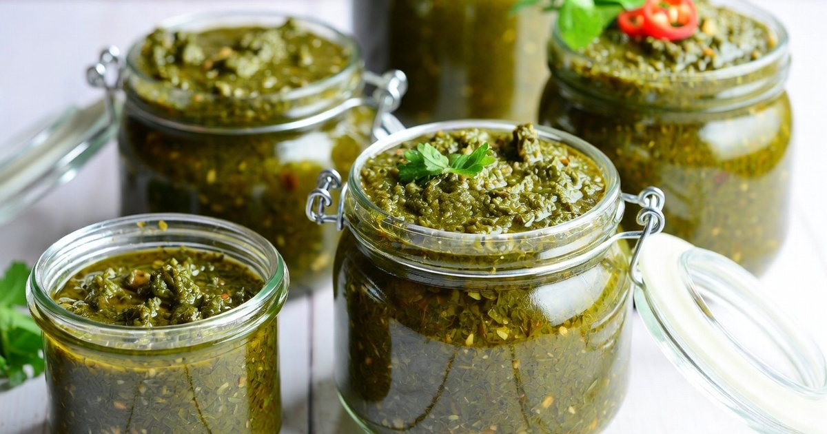 Листья хрена уходят охапками — вкуснейшая приправа за 10 минут Приправа из листьев хрена готовится быстро, не ...