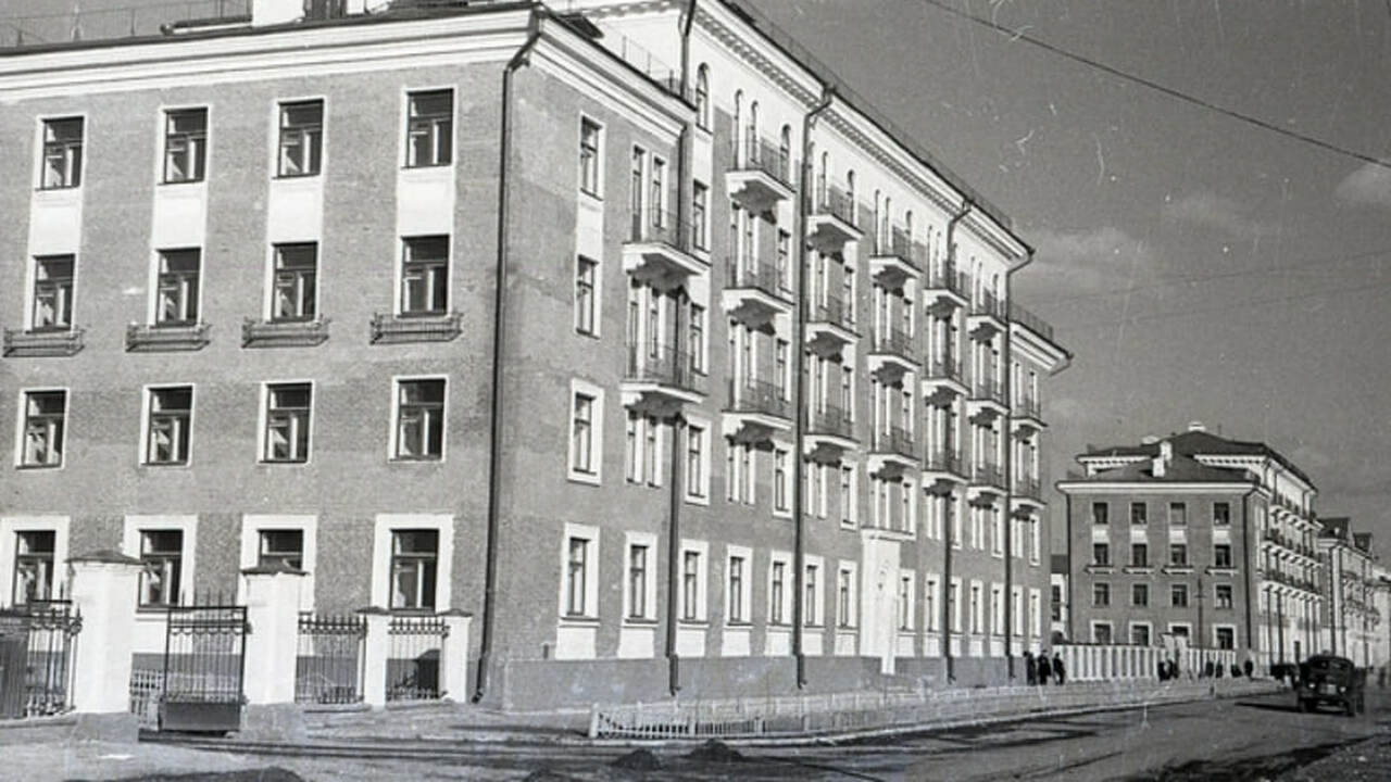 Почему Безымянка чуть не стала Жигулёвском: секреты самарского «города в городе» Широкие магистрали, утопающие в зелени дворы, к...