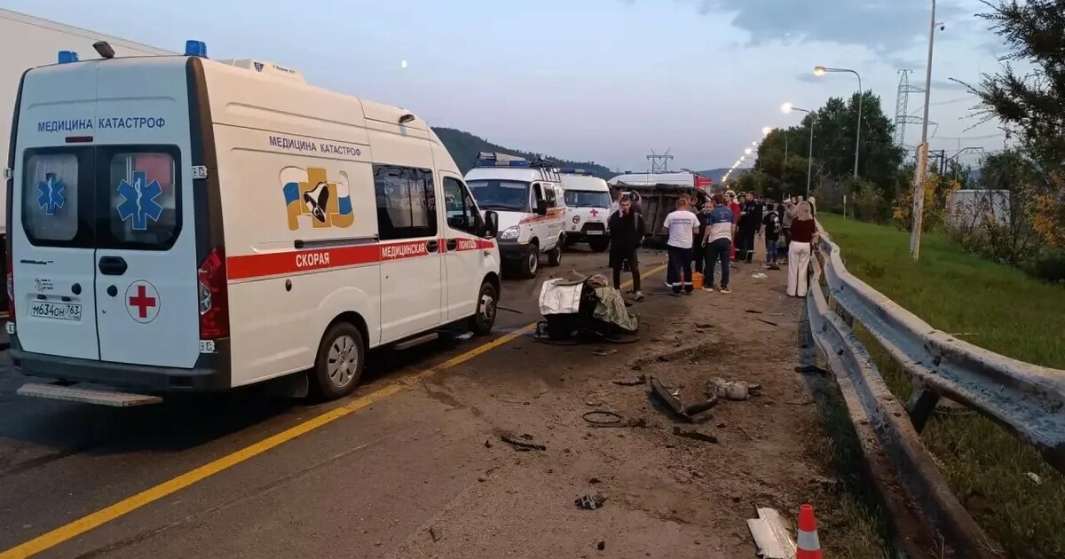 В ДТП с автобусом на трассе М-5 в Самарской области пострадали пассажиры Возбуждено уголовное дело по признакам преступл...