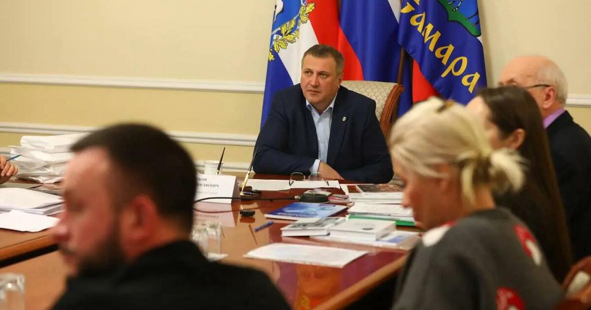 Жители одного из домов на ул. Стара-Загора пожа...