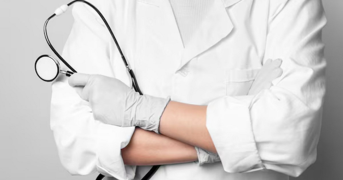 Эксперт оценил реальную опасность распространения оспы обезьян в России Академик Онищенко заявил, что Россия готова к д...