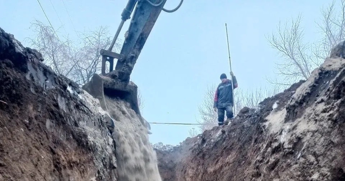 Работы проводились открытым способом в траншее