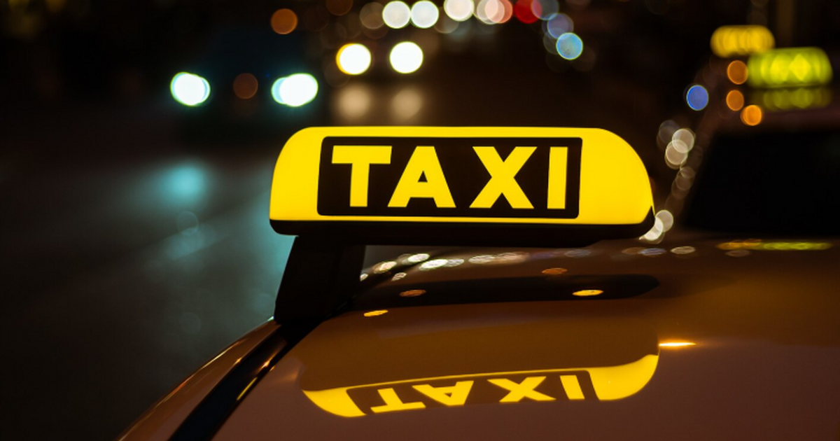 Такси по-новому: какие российские автомобили останутся на рынке после 2026 года С 1 марта 2026 года в России такси смогут работ...