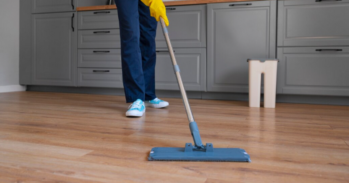 "Заряжаю" эту вещь особым способом - забываю о пыли на месяц вперед: ни пылинки на мебели не осядет Пыль разлетается от каждого взмаха? Попробуй ра...