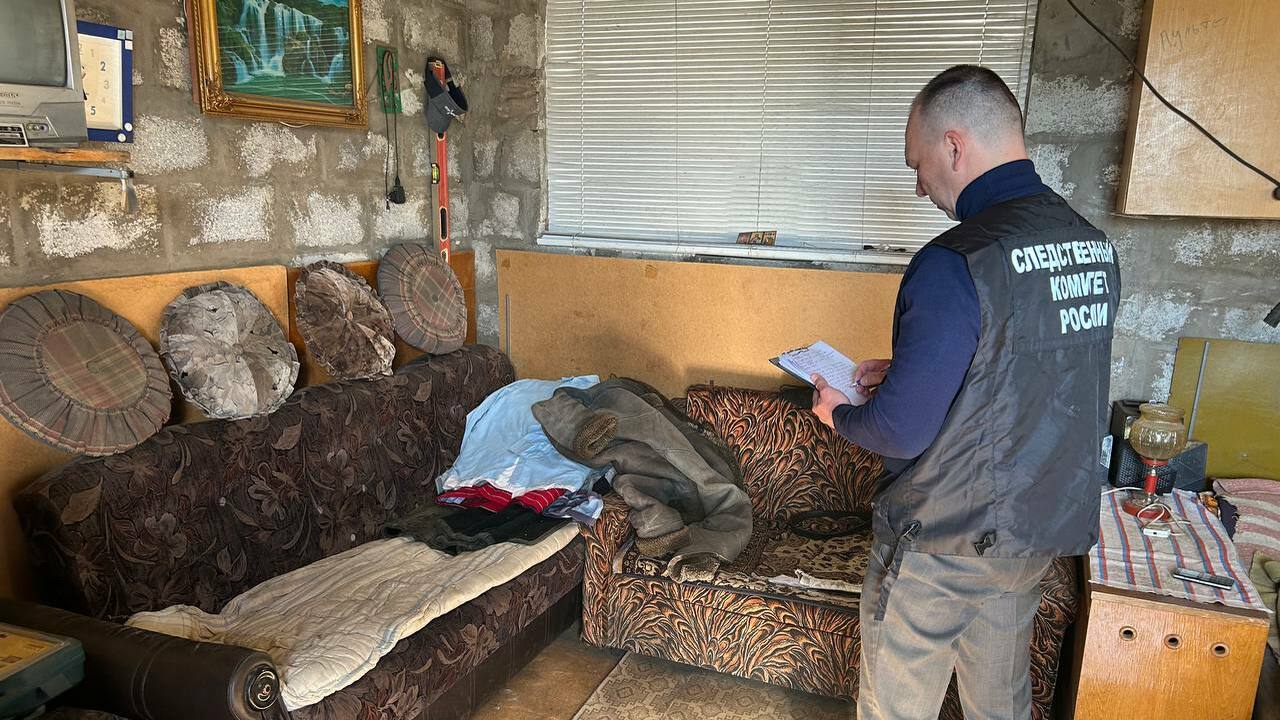 В Тольятти правоохранители арестовали мужчину, до смерти избившего своего друга Смертельные телесные повреждения были нанесены ...