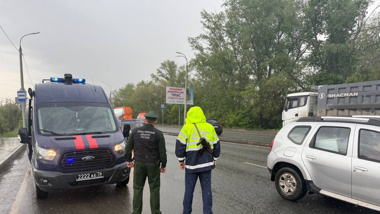 В Самаре сотрудники СК РФ и Госавтоинспекции провели рейд по поиску уклонистов В ходе рейда были задержаны бывшие мигранты, на...