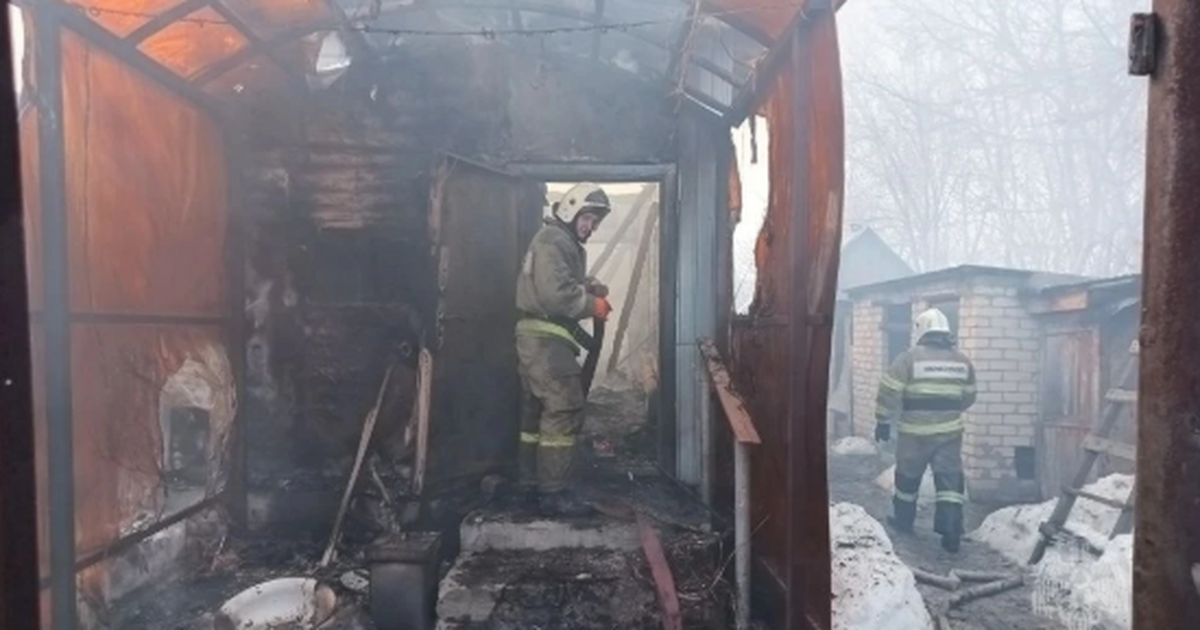 В результате пожаров погибли два человека