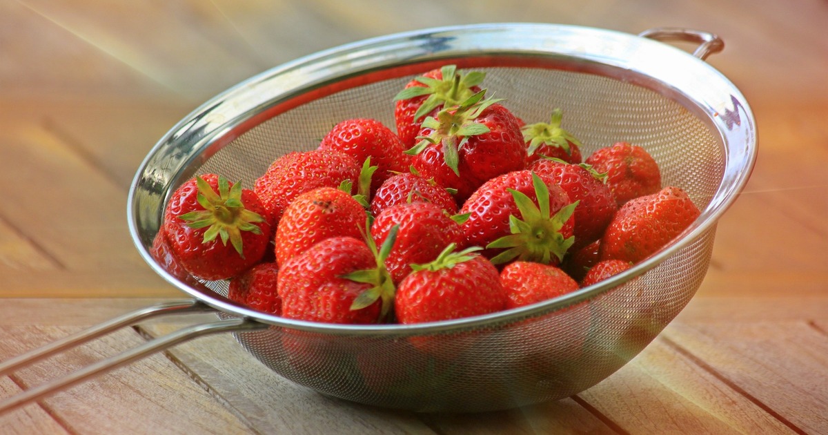 Взрослым советуют есть по пять–семь ягод за раз